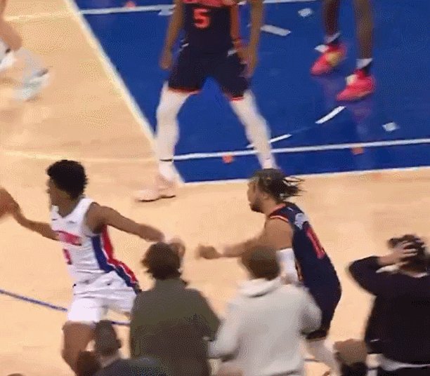 彩票合买-裁判无视关键球野蛮冲撞 蒙蒂赛后爆怒向联盟开炮