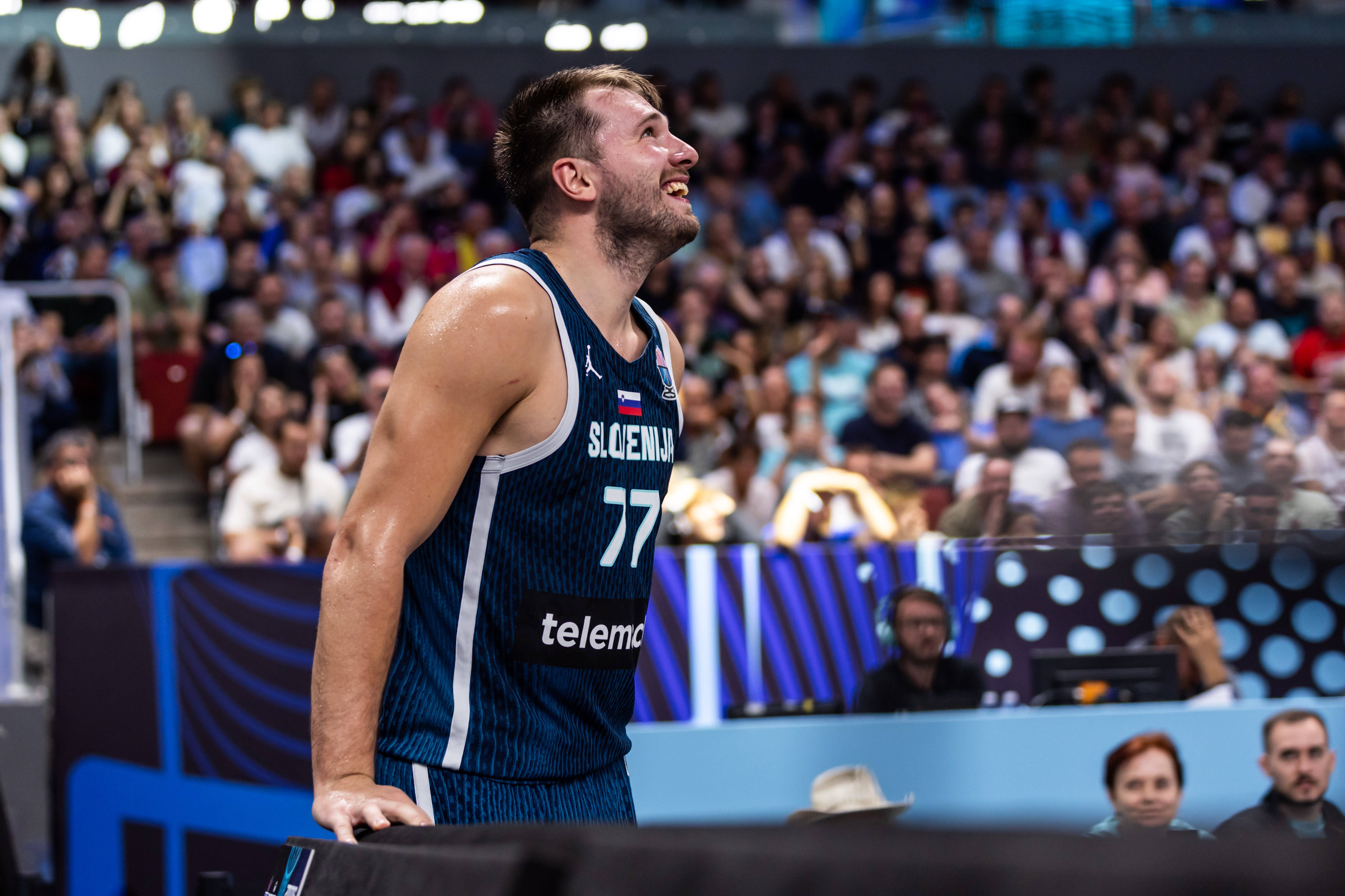 体彩-前斯洛文尼亚主教练透露：东契奇成功减重12公斤，但球队仍需钱查尔与内博助力